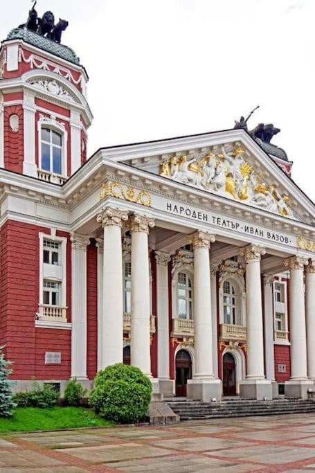 Top Center Studio 3 София Екстериор снимка