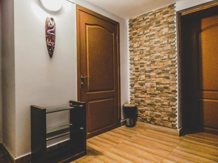 Top Center Studio 3 София Екстериор снимка